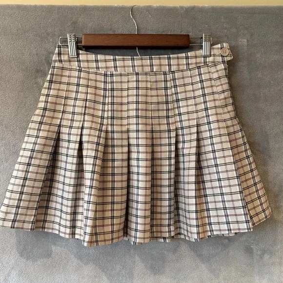 SHEIN Dresses & Skirts - Plaid Pleated Women's Skirt